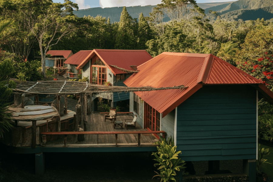 Le bois de tamarin en ébénisterie locale